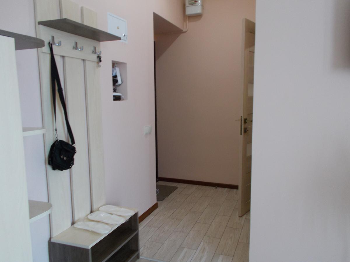 Apartment Near The Forum Mall Lviv Exteriör bild
